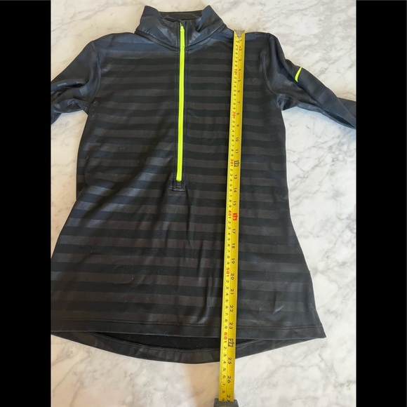 Nike Dry Fit half zip - Picture 4 of 7